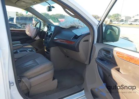 2014 Chrysler Town & Country Touring from USA, damaged, VIN 2C4RC1BGXER272292